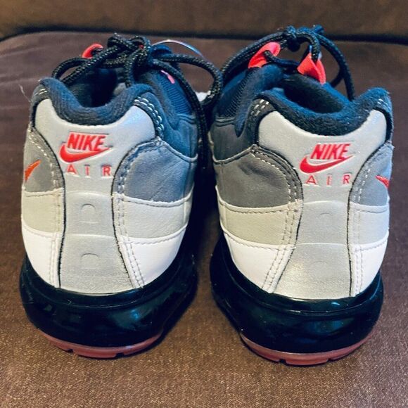 Nike Air Vapormax '95 Hot Red Black Pewter White AJ7292-101 Men's 8, Women's 9.5 - Picture 4 of 11